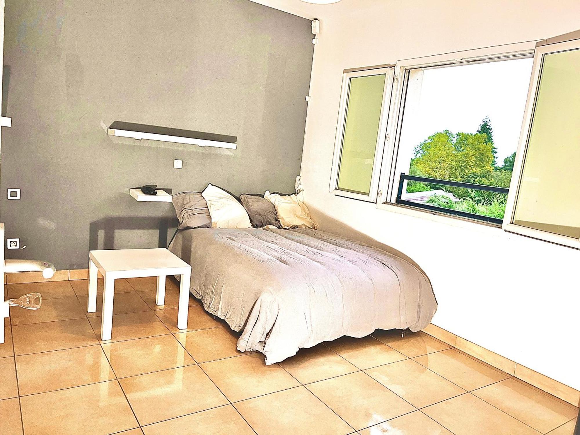 Room In House Villefontaine Exterior photo